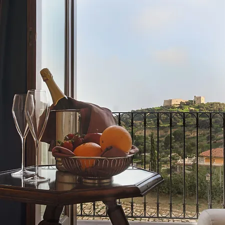 Relais Giuliana Otel