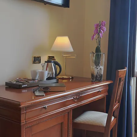 Relais Giuliana Otel
