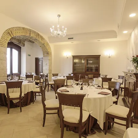 Relais Giuliana Otel