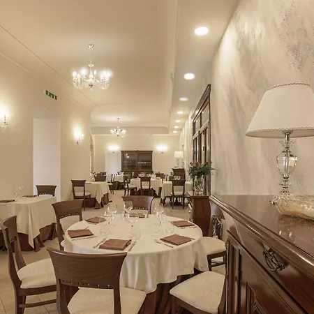 Relais Giuliana Otel