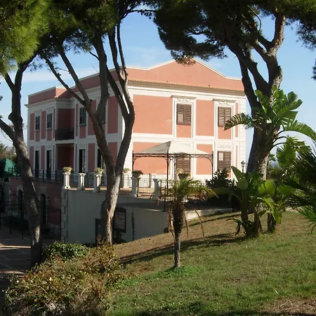 Relais Giuliana Otel 4*