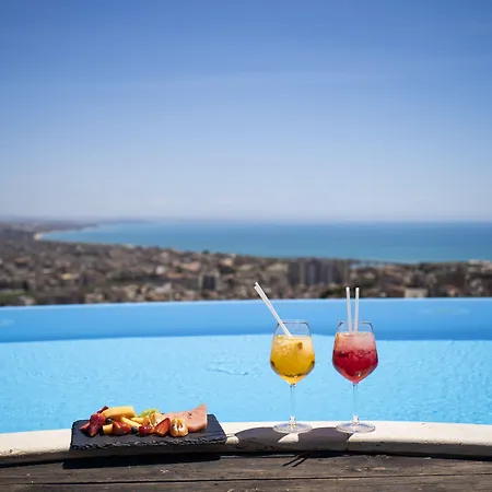 Relais Giuliana Otel 4*